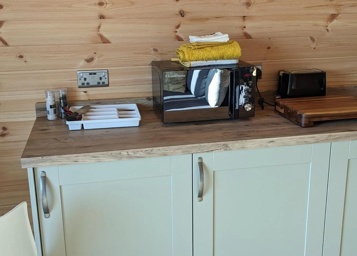 My Happy Hounds Glamping Hotel Northallerton