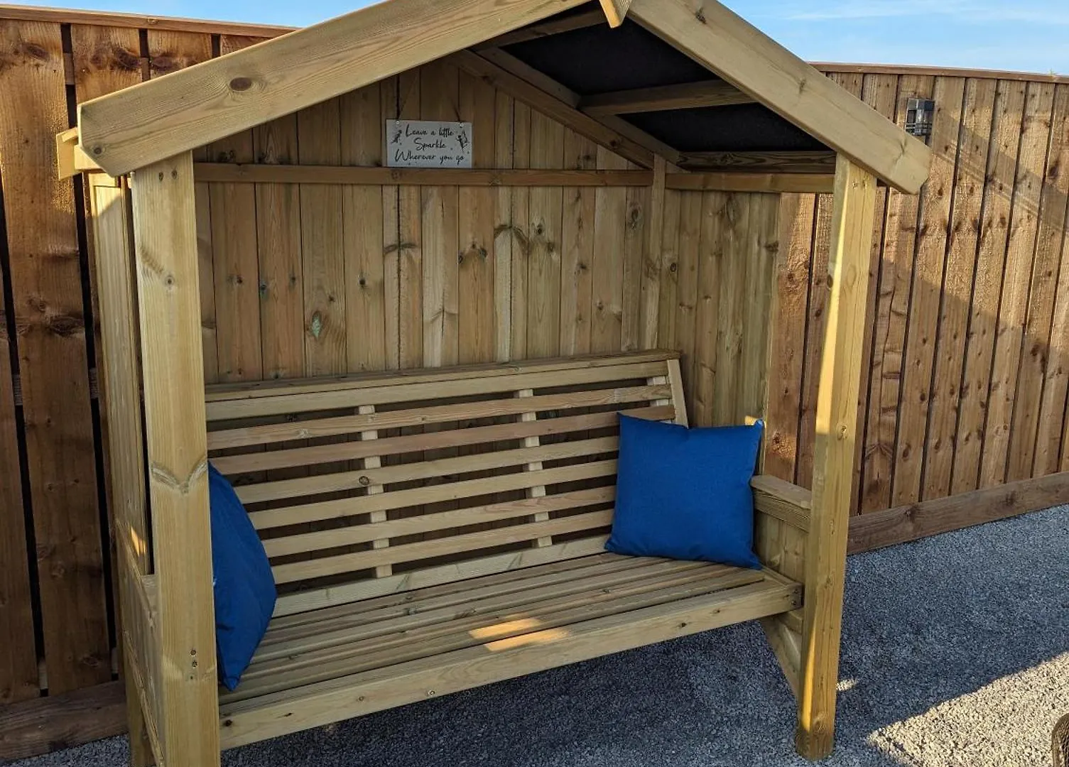 My Happy Hounds Glamping Hotel Northallerton