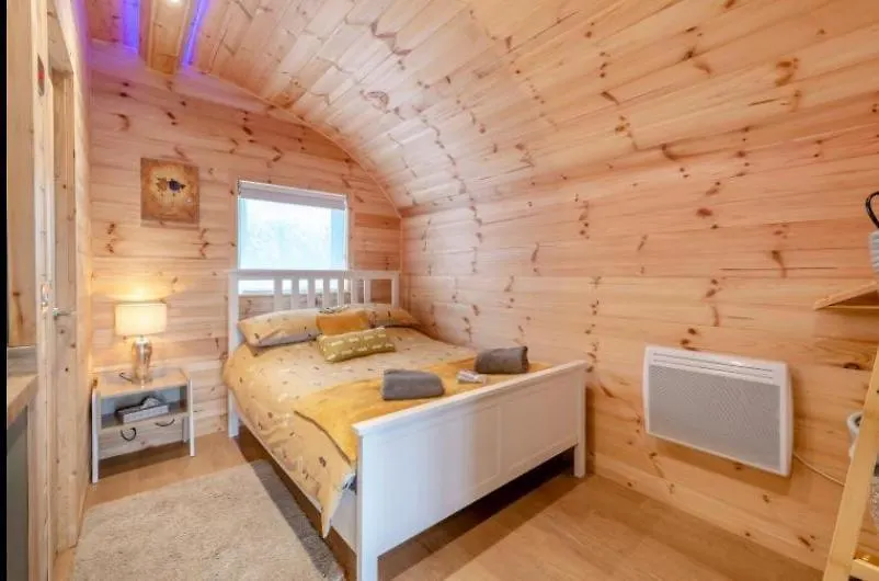 My Happy Hounds Glamping Hotel Northallerton 0*,  United Kingdom