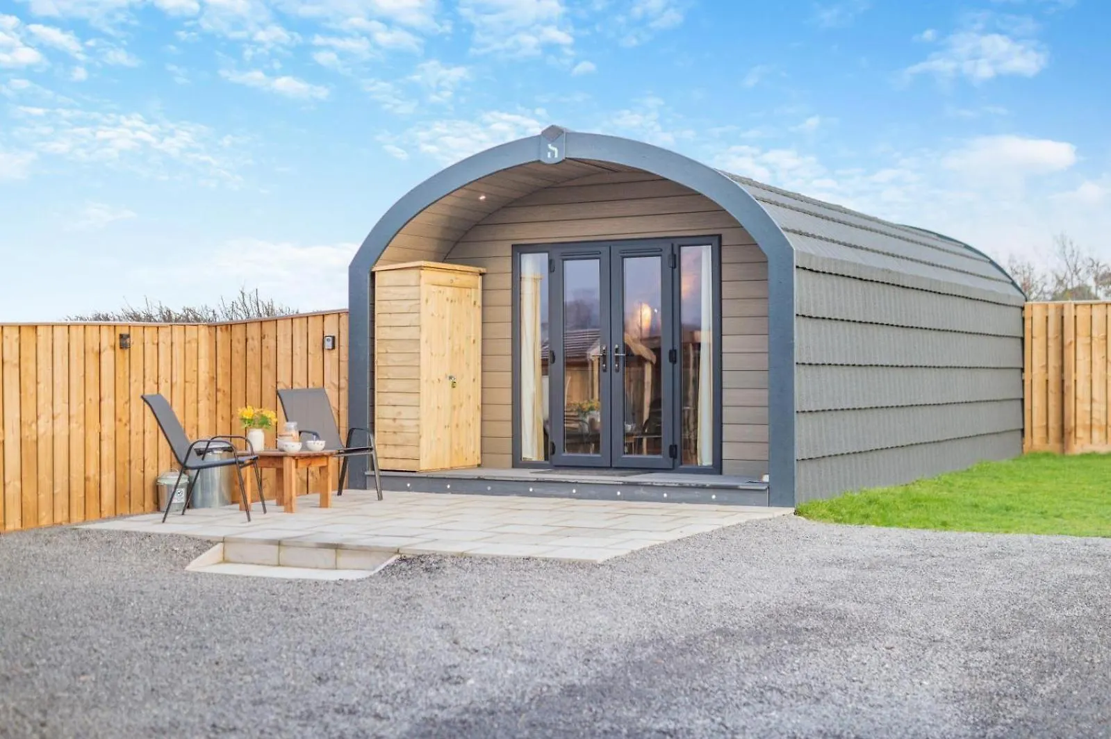 My Happy Hounds Glamping Hotel Northallerton Campsite